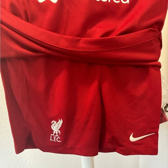 Nike kids Liverpool kit